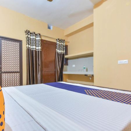 Spot On Hotel Diamond Sohana Экстерьер фото